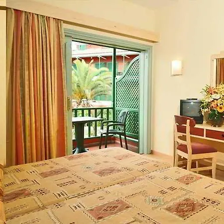 O7 Tenerife Otel